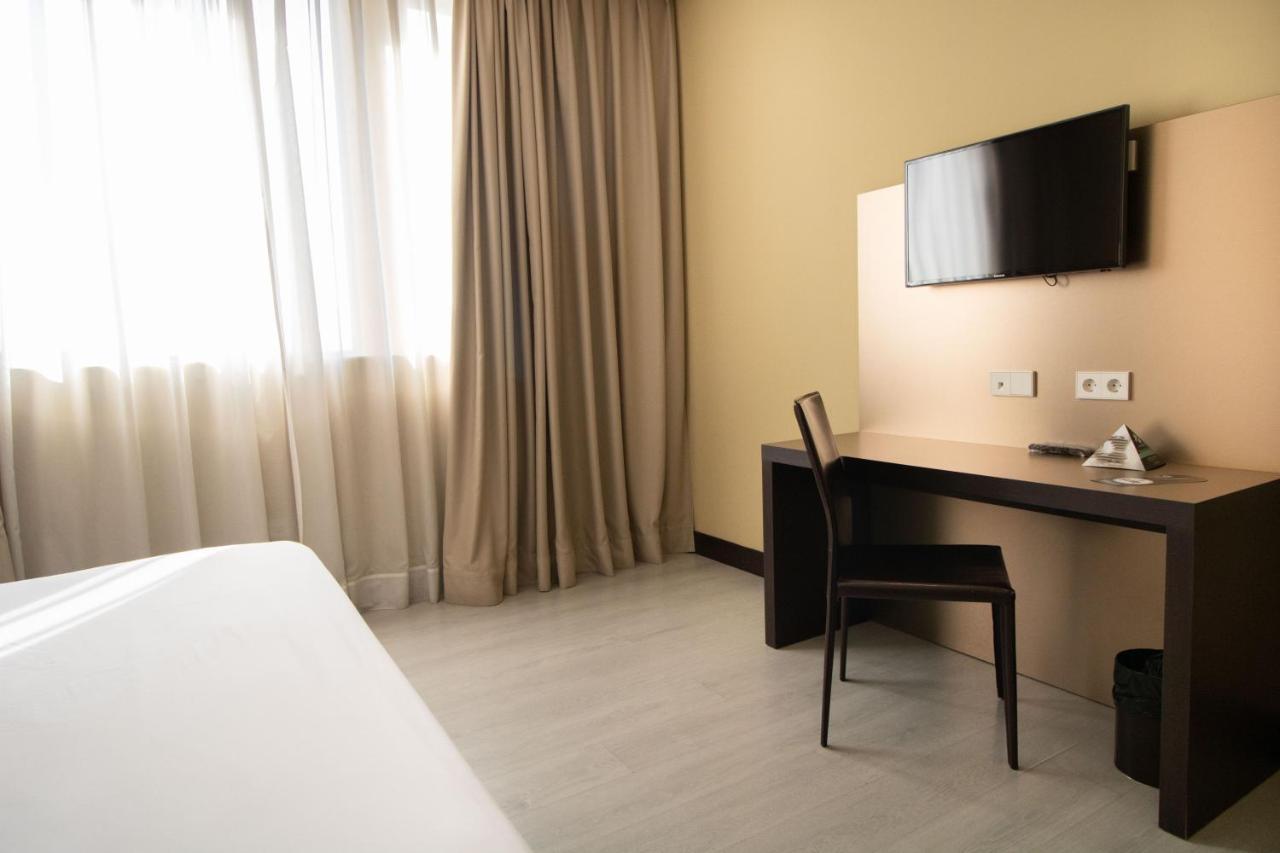 Alda Route 42 Hotel Illescas Kültér fotó